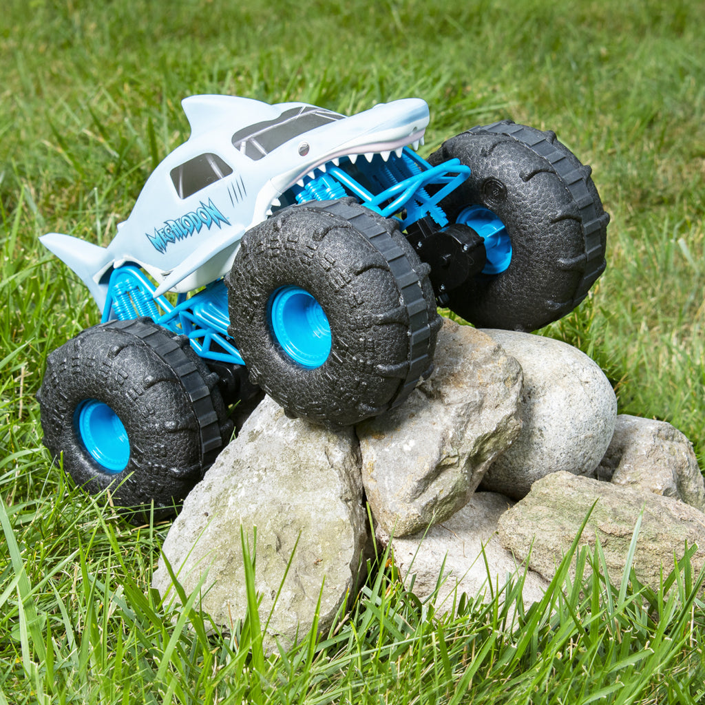 Monster Jam RC Megalodon Storm 1:15 för varje webbplats