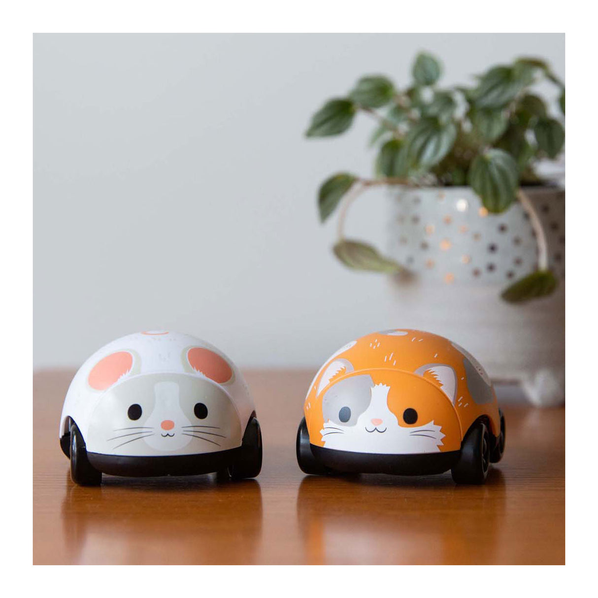 Selecta Pull -Back Vehicles - Cat And Mouse