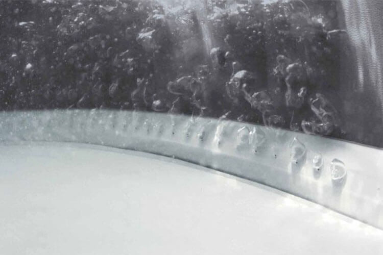 Jacuzzi gonflable Intex Deluxe - Bubbles and Jets