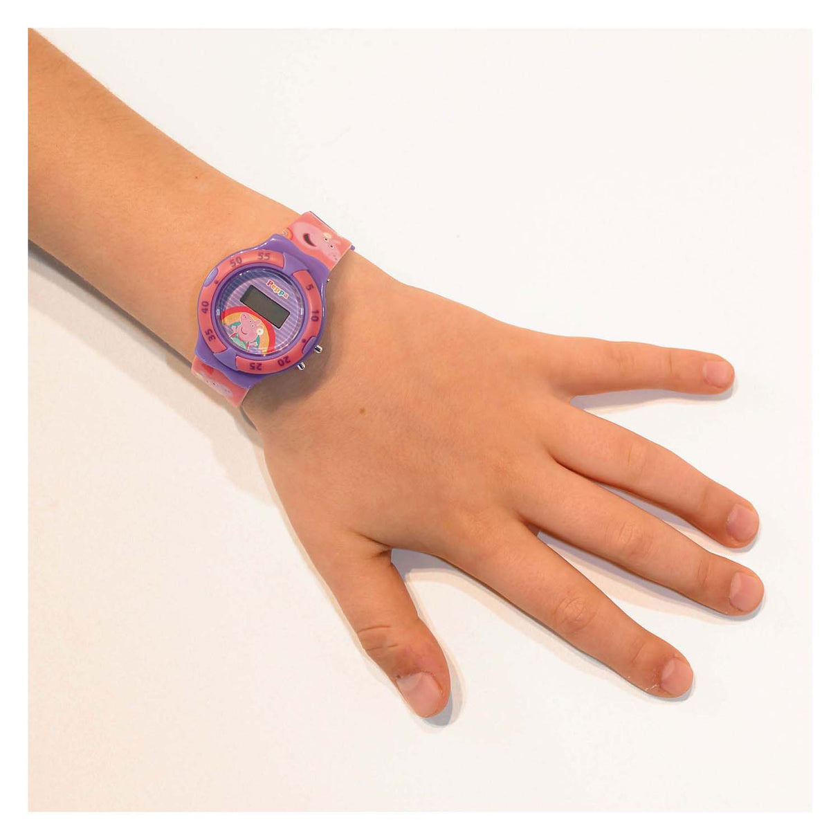 Vadobag regarde le temps des enfants peppa pig!