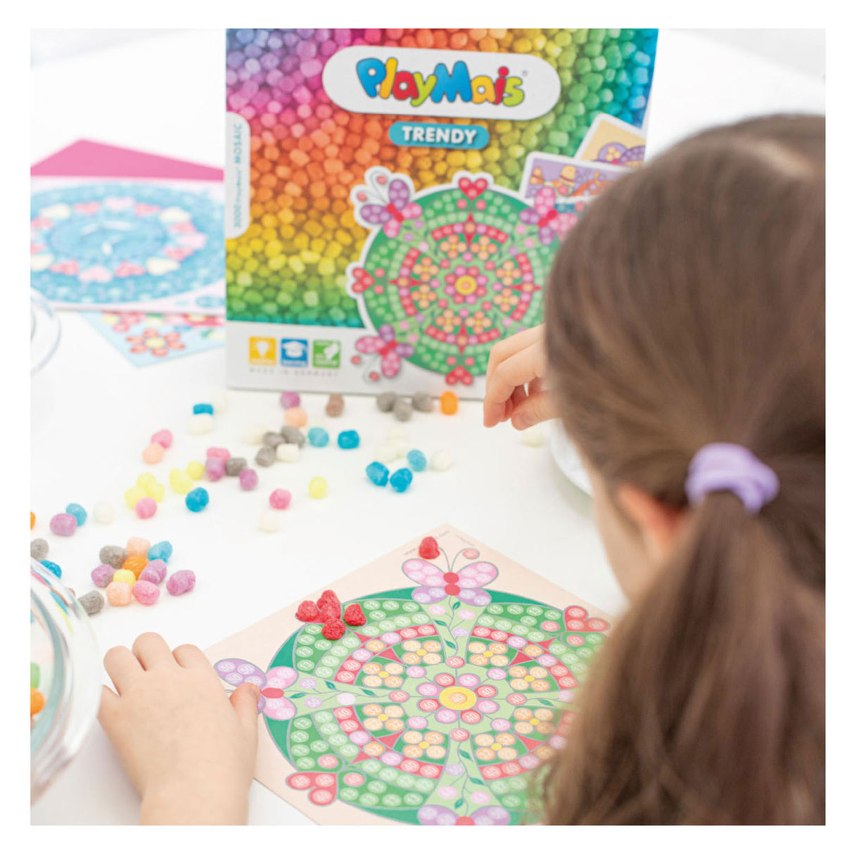 Mandalas mosaïques à la mode Playmais (> 3 000 pièces)
