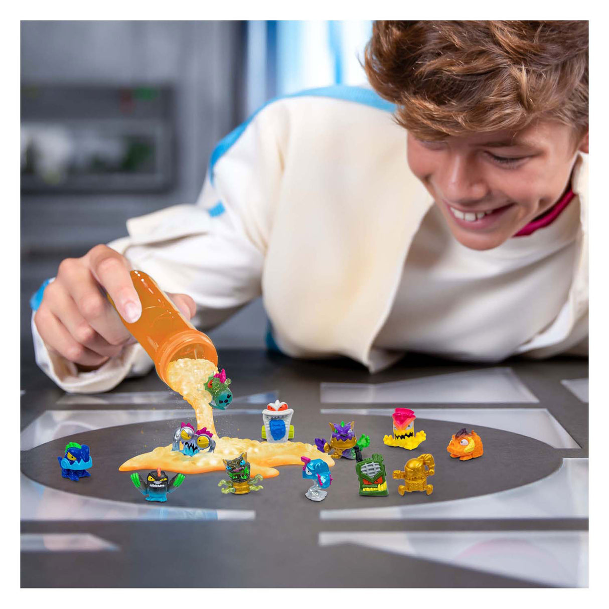 Spectron Mrbeast Lab Swarms Series 2 Action Figure Series