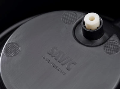Savic Butler Feeding Station Happy Planet Black