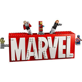 LEGO Super Heroes 76313 Marvel logotip in minifigure