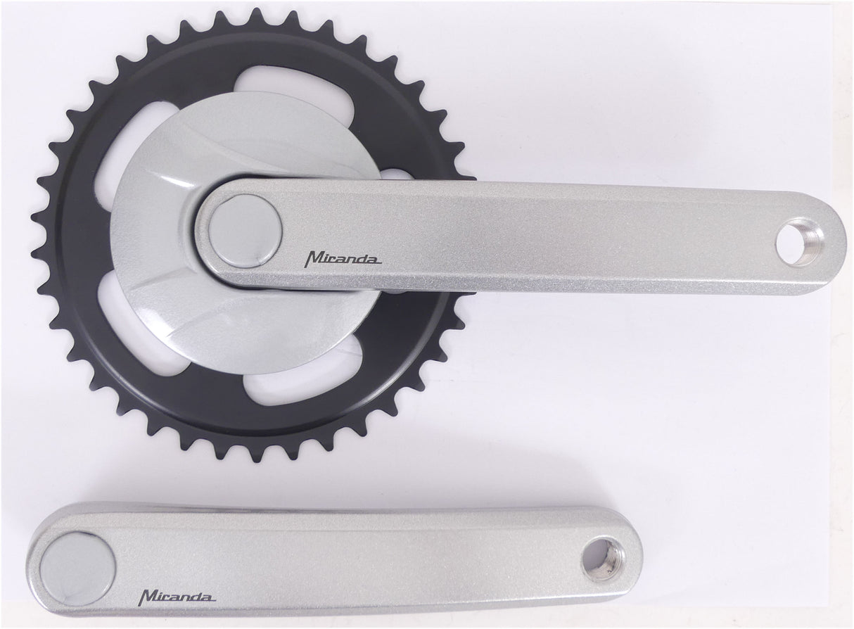 Miranda Crankkel 38T Classic Q: 12 z diskom