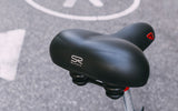 Saddle Sr Premium Torx uvolněná unisex černá