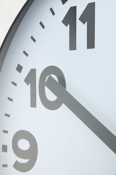Nextime NE-3998AR Wall Clock Slide. 19 cm, børstet aluminium, 'station'