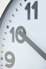 Nextime NE-3998AR Wall Clock Slide. 19 cm, børstet aluminium, 'station'