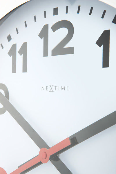 Nextime NE-3998AR Wall Clock Slide. 19 cm, børstet aluminium, 'station'