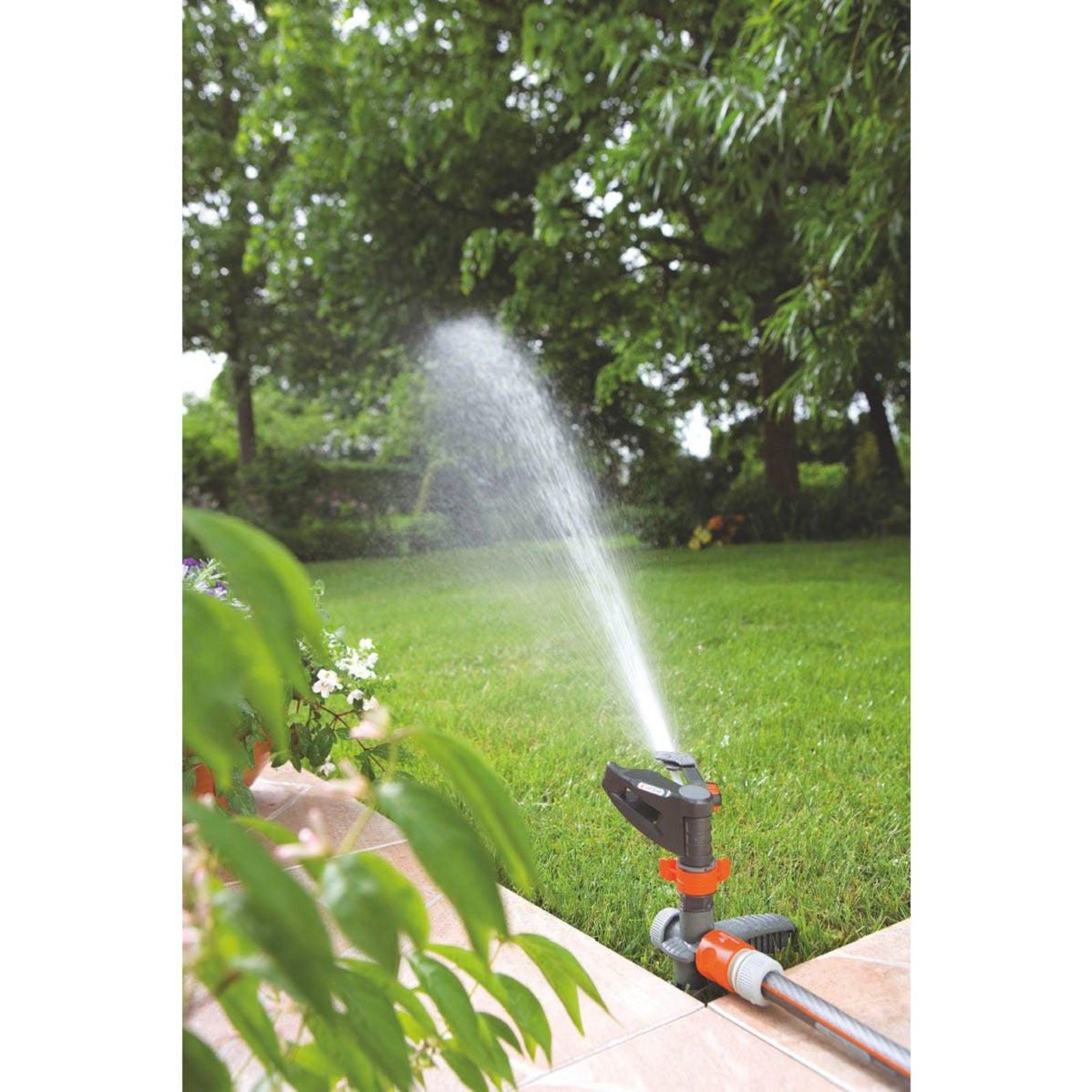 Gardena Comfort Pulsating Sectors Circular Sprayer