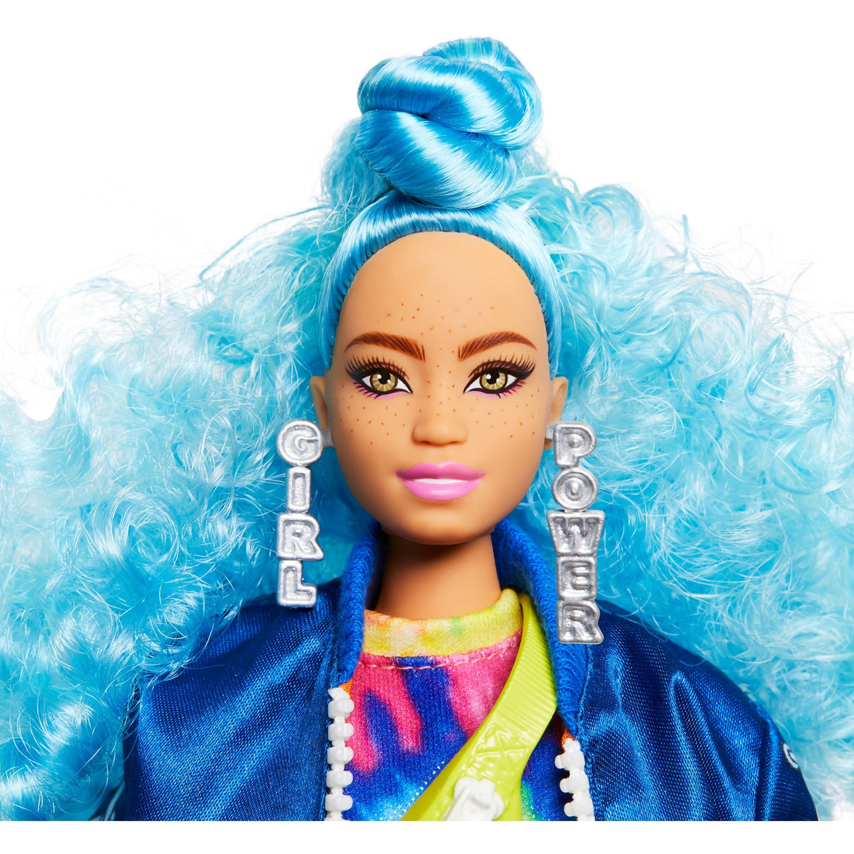 Mattel Extra Doll # 4 avec skateboard 2 chatons