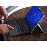 Teclado de firma de Microsoft Surface con huellas dactilares