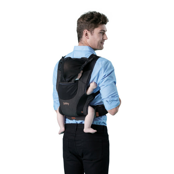 Chipolino Bobby Ergonomic Baby Carrier con cappuccio ebano