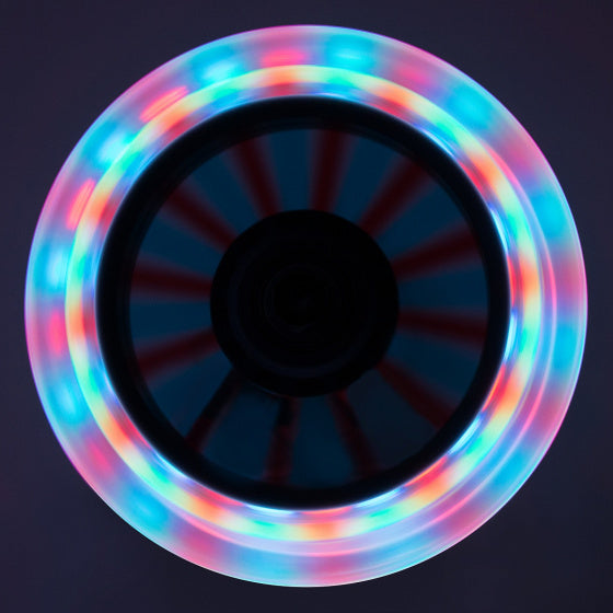 Muuwmi Neon 2-kolesni Kinderstep LED zložljiva nožna zavora črno zelena