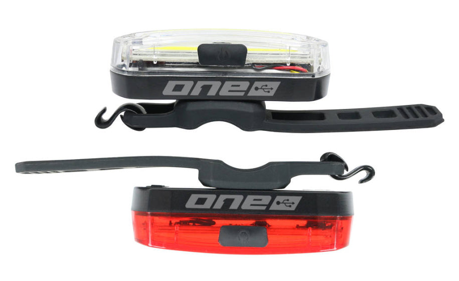 Un ensemble d'éclairage 30 noir rechargeable USB